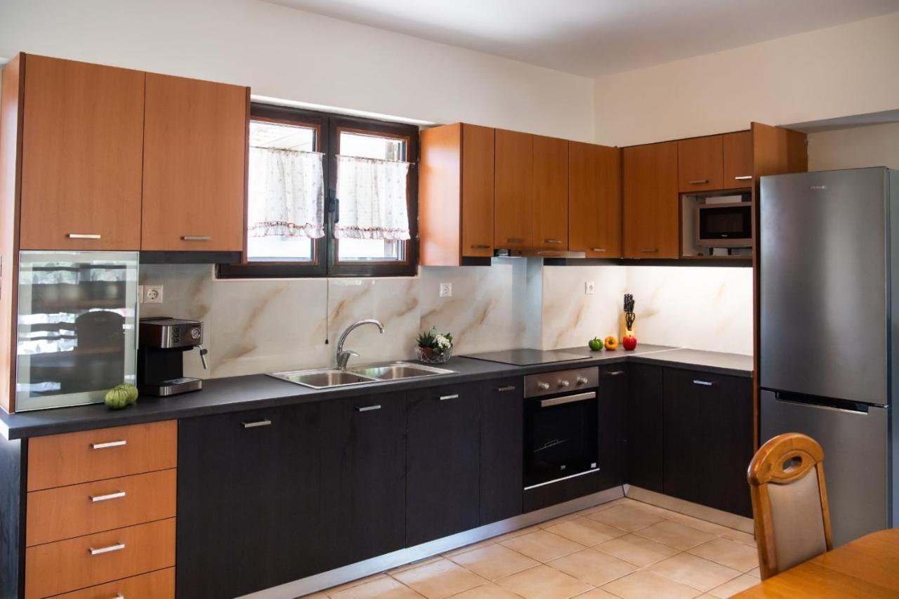 הוילה Komílion Irinis House מראה חיצוני תמונה